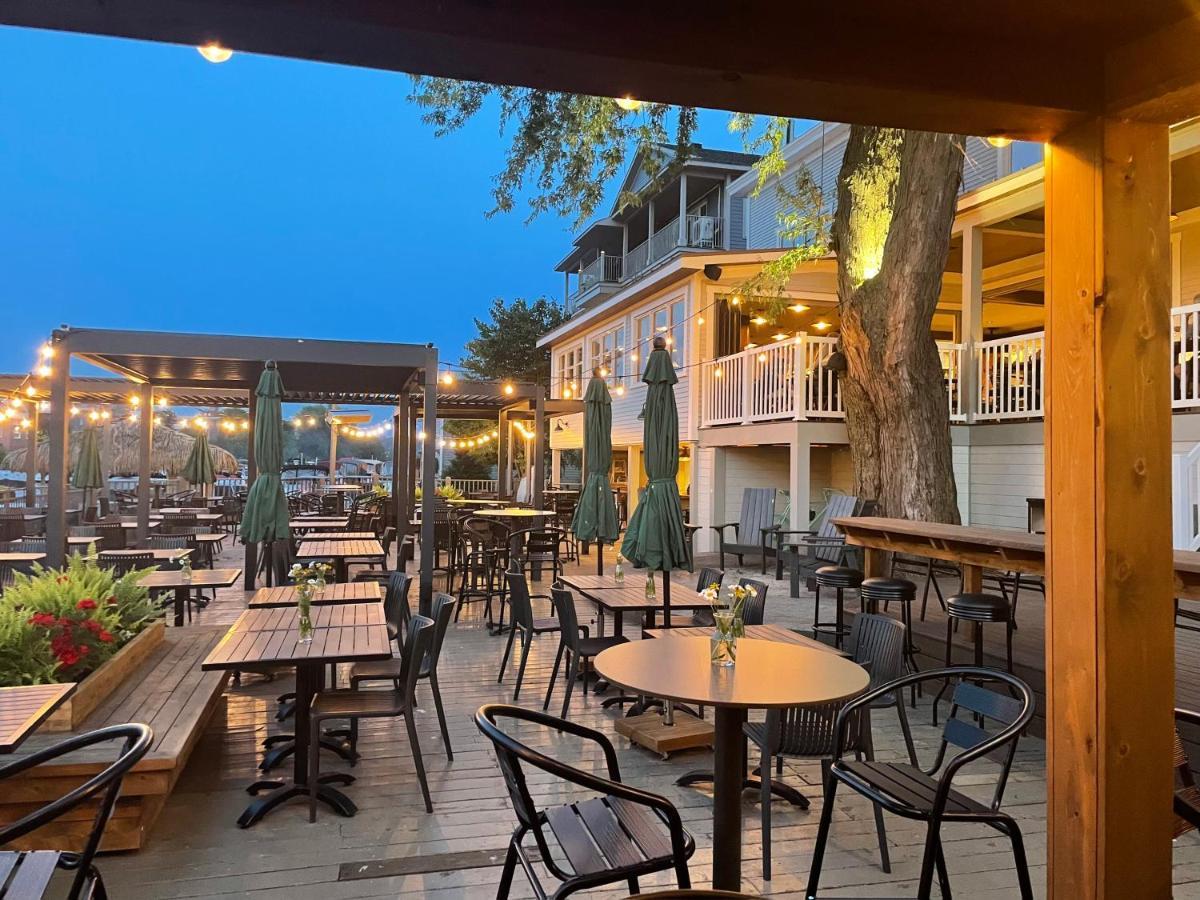 Auberge Des Cantons Magog Bagian luar foto